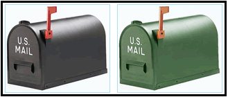 Two US mailboxes in different colours